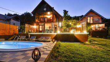Family House, 2 Bedrooms, Balcony, Mountainside (Twin Oasis Retreat with Pool & Spa) | Pool | Seasonal outdoor pool