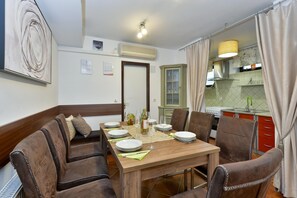 Family House, 2 Bedrooms, Balcony, Mountainside (Twin Oasis Retreat with Pool & Spa) | Dining - Twin Oasis Retreat With Pool & Spa (Sveti Ivan Zelina)