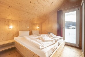 4 Schlafzimmer, Bügeleisen/Bügelbrett, kostenloses WLAN, Bettwäsche