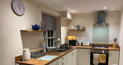 Beautiful 1 Bed Apartment in the Heart of Ludlow