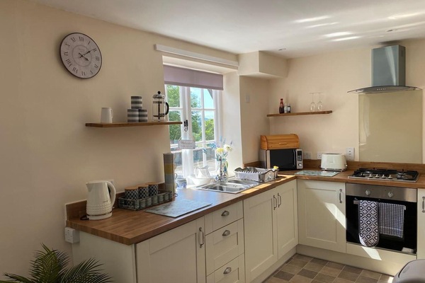 Apartment | Private kitchen | Fridge, microwave, oven, stovetop
