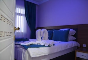 Premium bedding, minibar, desk, soundproofing