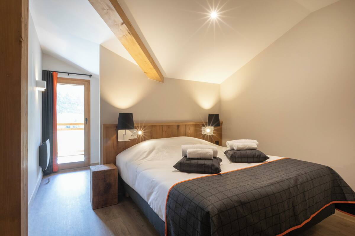 Chambres insonorisées, Wi-Fi gratuit, draps fournis