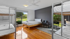 3 bedrooms, WiFi, bed sheets