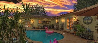 Paradise Cove - 1 mile to beach - Heated Pool - Attached in-law suite