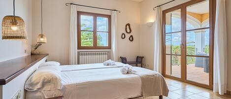 6 Schlafzimmer, Zimmersafe, Bügeleisen/Bügelbrett, kostenloses WLAN