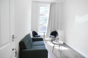 Interior - Studio Apartment In Euston (London)