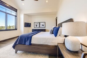 4 bedrooms, iron/ironing board, travel crib, WiFi