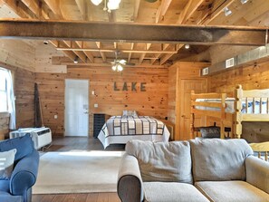 Interior - Makin' Waves on Silver Lake with  sandy beach and dock (Belmont)