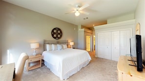 4 bedrooms, desk, iron/ironing board, free WiFi