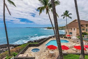Pool - Oceanfront Sea Village #3212 retreat with stunning views and open living spaces (Kailua-Kona)