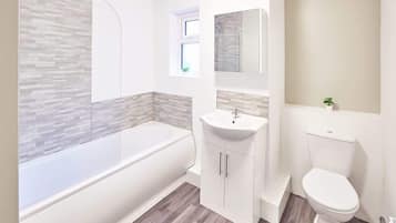 Shower, towels, shampoo