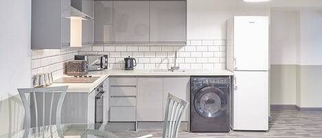 Fridge, microwave, oven, stovetop