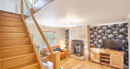 Host & Stay | Holmedene