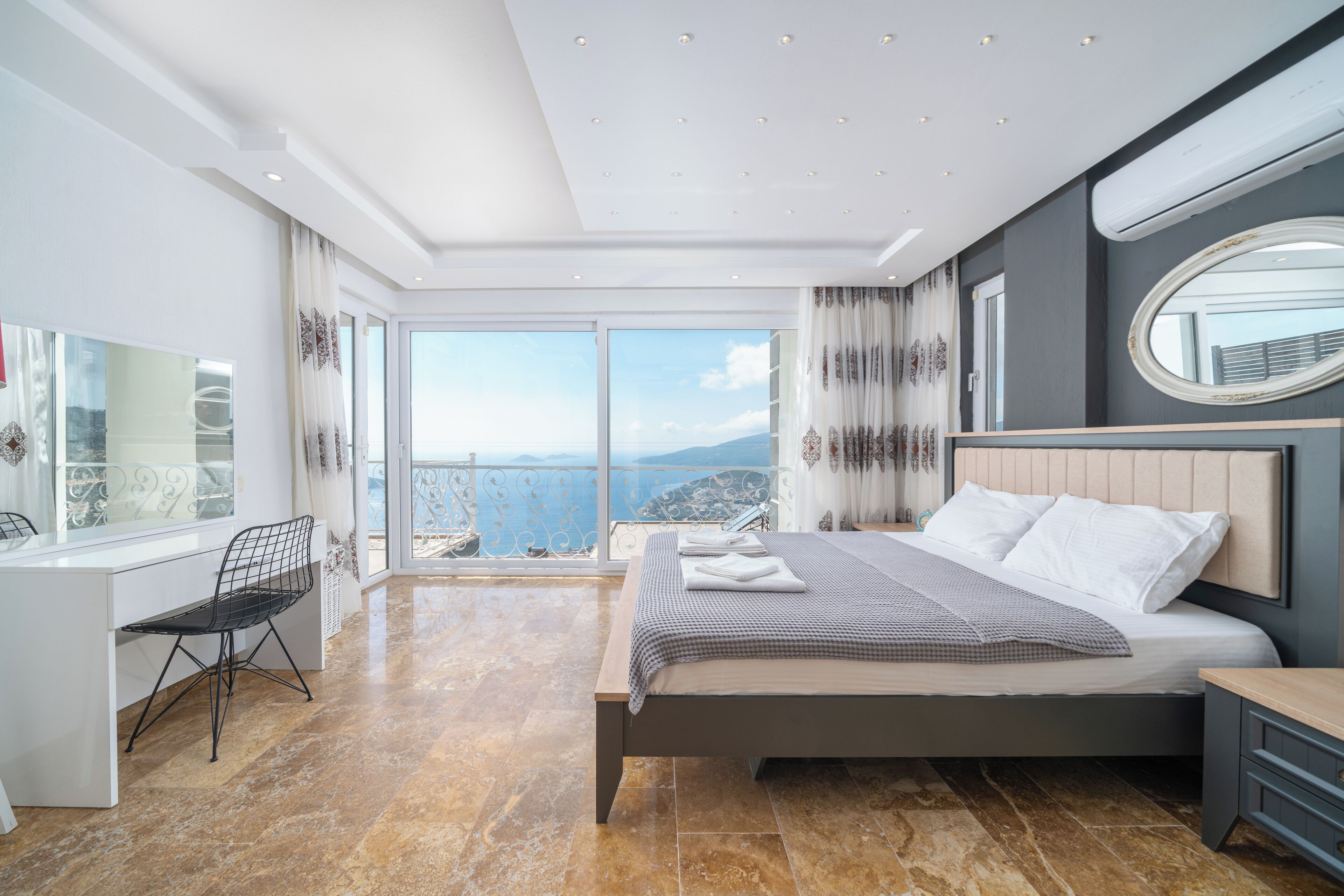 5 Schlafzimmer, Bügeleisen/Bügelbrett, kostenloses WLAN