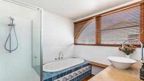 Bathtub, hair dryer
