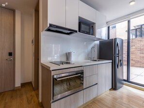 Fridge, microwave, oven, stovetop - w* | Picturesque Loft in Santa Ana (Bogotá)