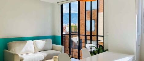 تلفزيون، مكتب