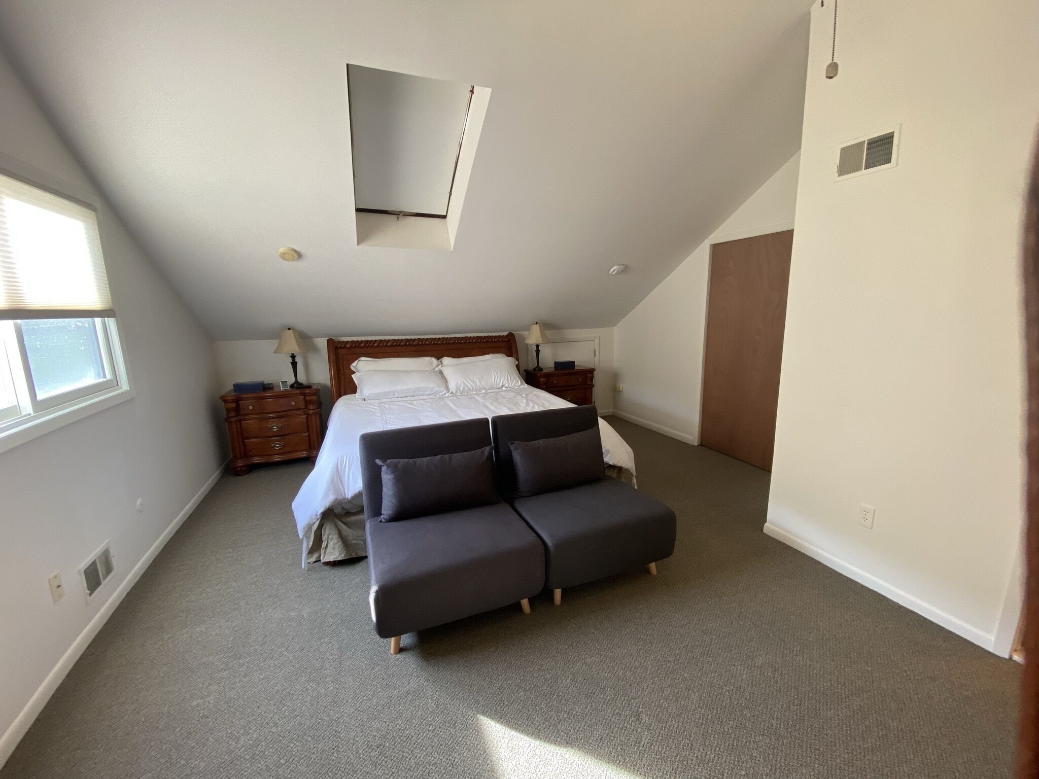 2 室のベッドルーム、アイロン / アイロン台、WiFi、ベッドシーツ