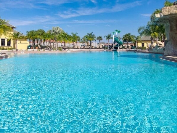 Piscine extérieure