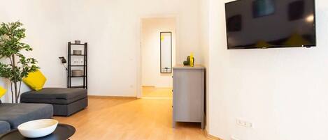 Televisión, oficina