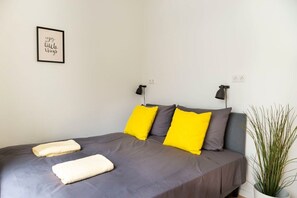 1 bedroom, iron/ironing board, WiFi, bed sheets
