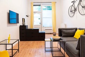 Televisión de pantalla plana, oficina