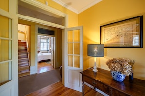 6 chambres, Wi-Fi gratuit, draps fournis