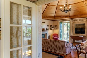 Téléviseur, lecteur de DVD