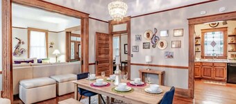 Fancy&Foosball! Central Location-Historic Grandeur