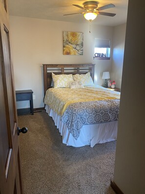 3 Schlafzimmer, Reisekinderbett, WLAN, Bettwäsche