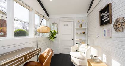 Boho-Chic South CLT Oasis ★ Custom Home ★ Sleeps 6