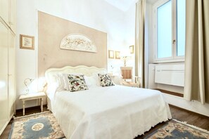 2 bedrooms, WiFi - FLORENCE ARTE - Two Bedroom Apartment, Sleeps 7 (Florence)