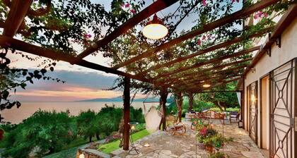 VILLA MARATEA - Six Bedroom Villa, Sleeps 12