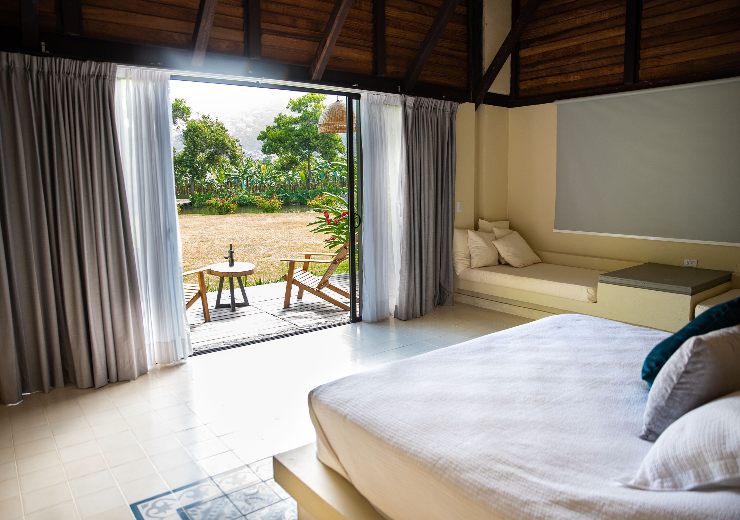 Premium Bungalow | Premium bedding, individually decorated, individually furnished