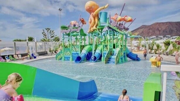 Apartment | Children's area - Basement Apartment Very Large, Fantastic Location (Yaiza)