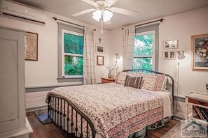 1 Schlafzimmer, Schreibtisch, Bügeleisen/Bügelbrett, kostenloses WLAN