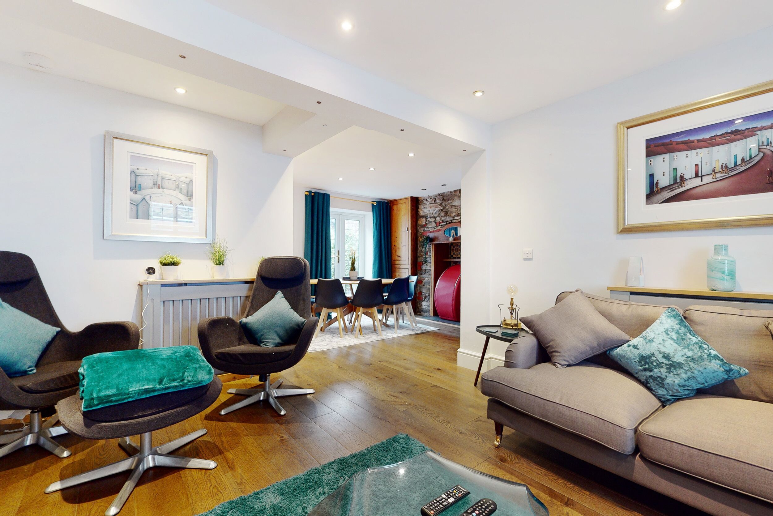 Cottage | 4 bedrooms, individually decorated, individually furnished, free WiFi