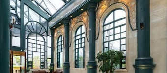 Fantawild Holiday Hotel
