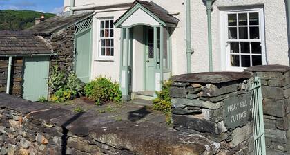 Peggy Hill Cottage - Two Bedroom House, Sleeps 4