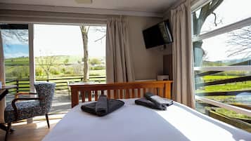 1 bedroom, individually decorated, individually furnished, free WiFi