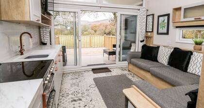 Hillside Lodge