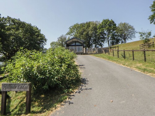 Hillside Lodge