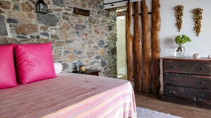 1 多间卧室、旅行婴儿床、免费 WiFi、床单