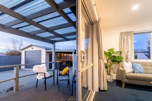 Terrace/patio - Idyllic on Irishman - FREE WIFI (Twizel)