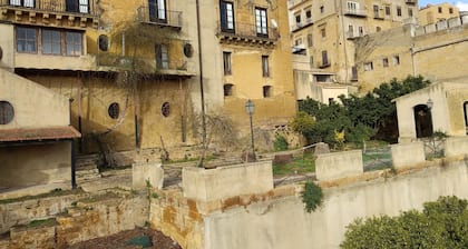 Independent studio apartments in the most popular area of Agrigento.