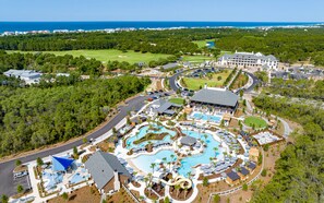 3 outdoor pools, free pool cabanas, pool umbrellas - Camp Creek Inn (Panama City Beach)
