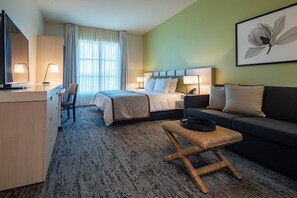 高級寢具、書桌、熨斗/熨衫板、免費 Wi-Fi