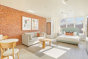 开间套房 | 特色家居、熨斗/熨衣板、旅行婴儿床、免费 WiFi