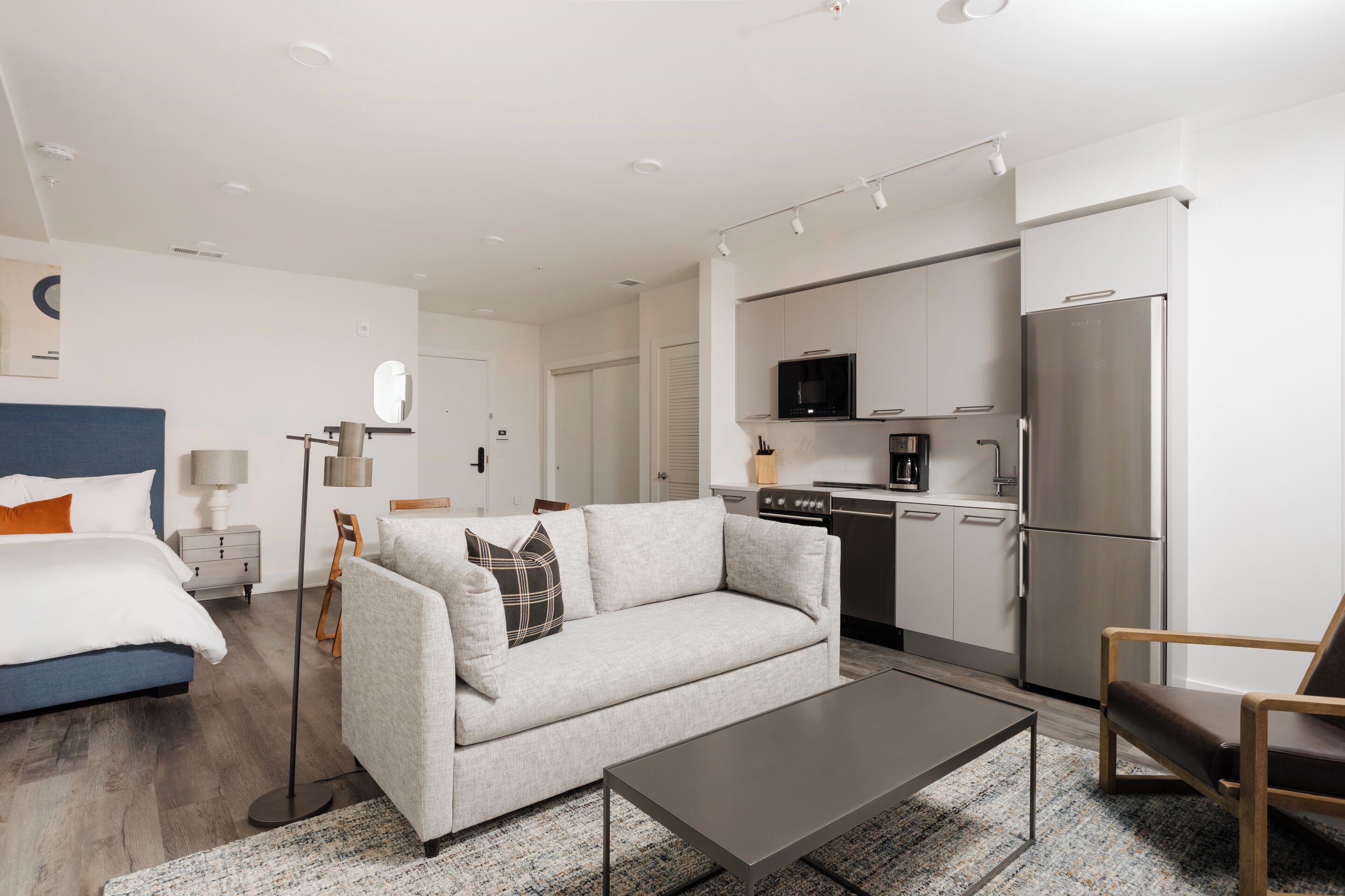 Premium Studio Suite | Living area | 55-inch Smart TV with digital channels, streaming services